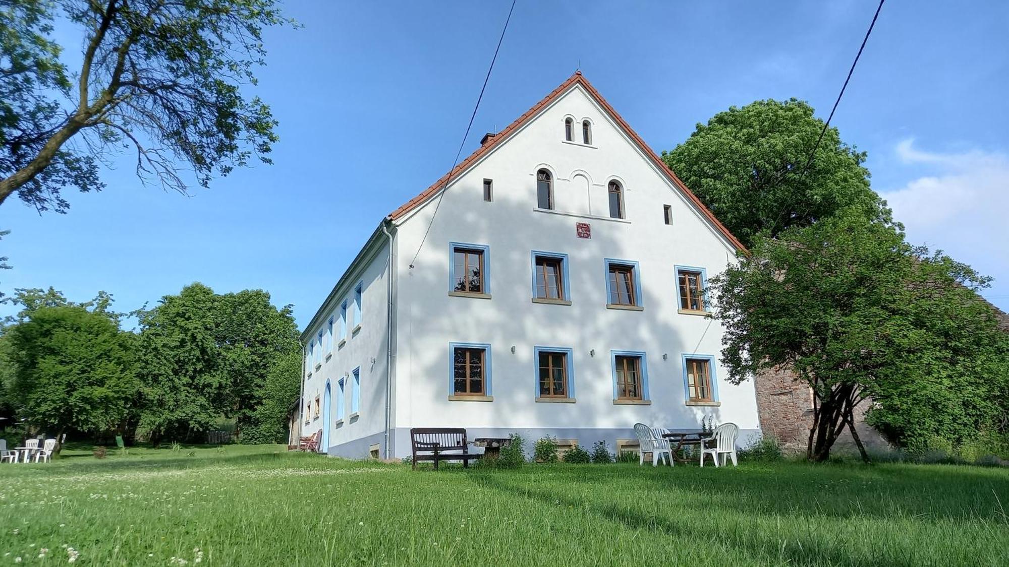 Biala Kalina Kaczawy Hotell Świerzawa Exteriör bild